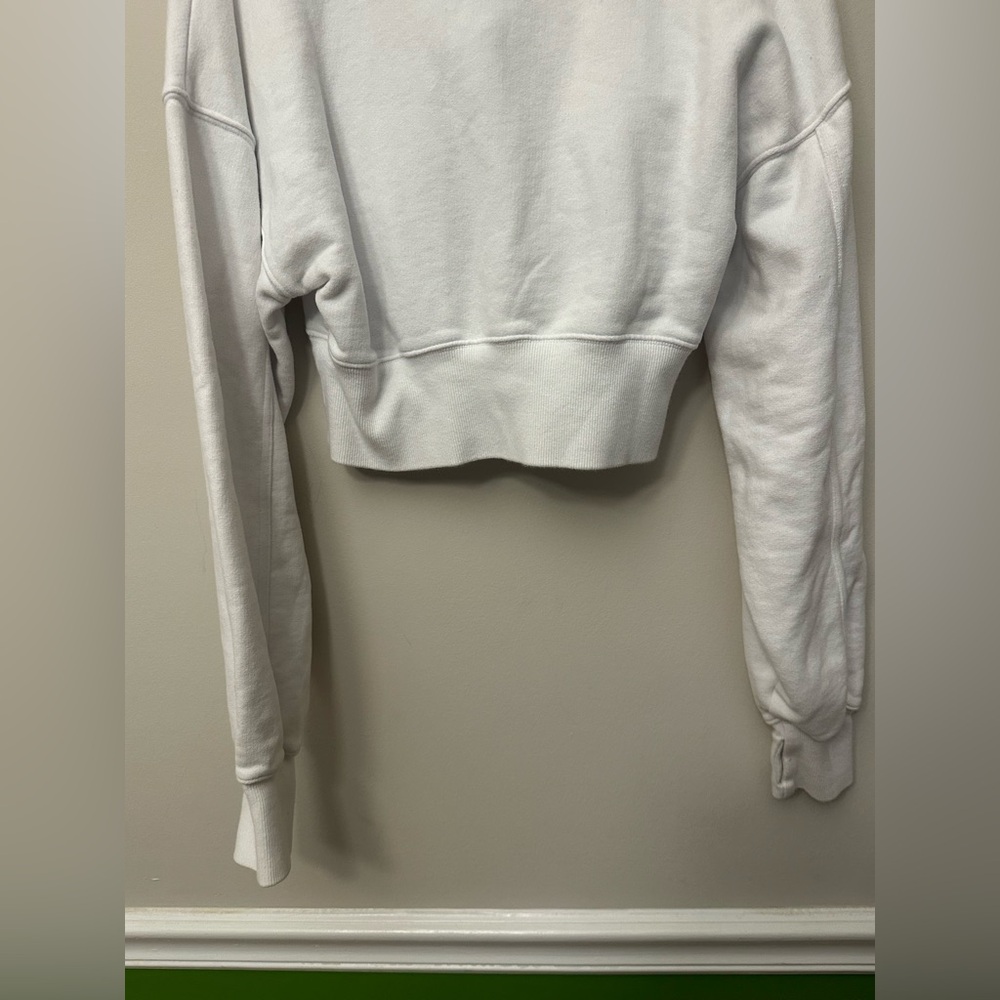 Offline by Aerie White Cropped Quarter Zip Sweatshirt with Thumbholes EUC Medium - Picture 4 of 6